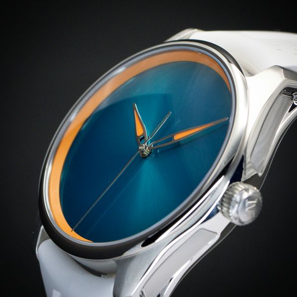 H. Moser and Cie Pioneer 3201-1202